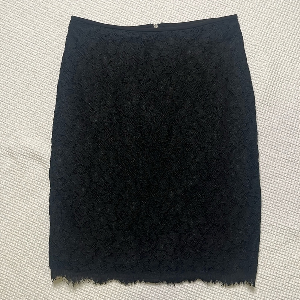 Beautiful DIANEvonFURSTENBERG Scotia Black Lace Pencil Skirt Size 6